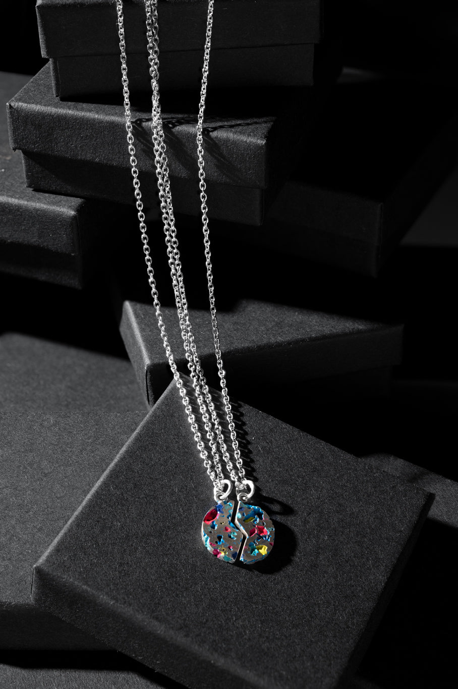 SYMBOL Pair of necklaces