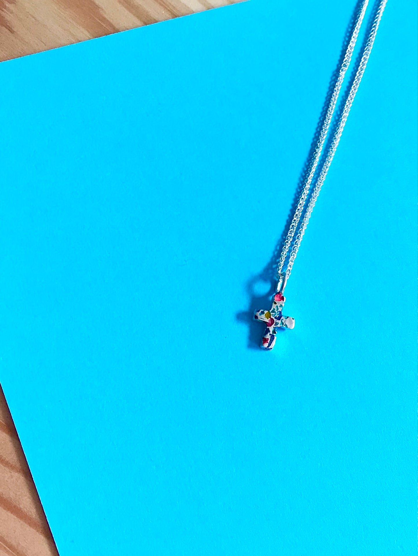 Cross nyaklánc