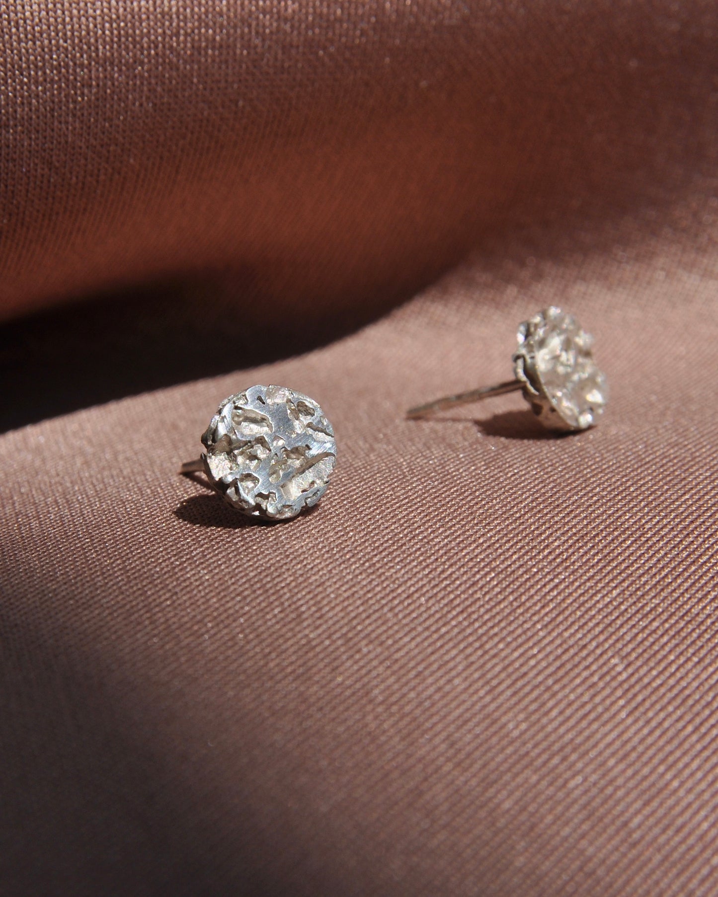 Mini Full Moon earrings